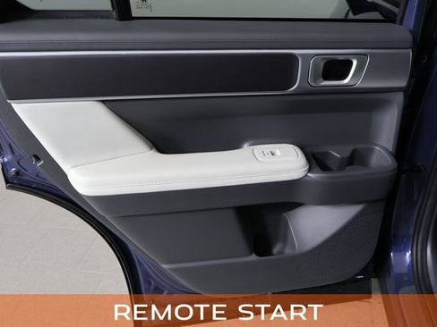 Used 2025 Hyundai Santa Fe SEL FWD image 15