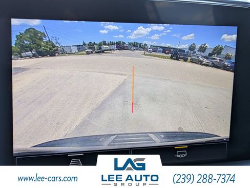 Used 2023 Chevrolet Suburban LT AWD/4WD image 25