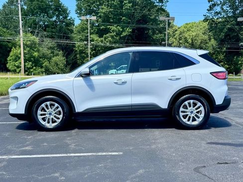 Used 2021 Ford Escape SE w/ Cold Weather Package AWD/4WD image 7