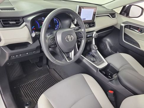 Used 2024 Toyota RAV4 XLE Premium AWD/4WD image 18