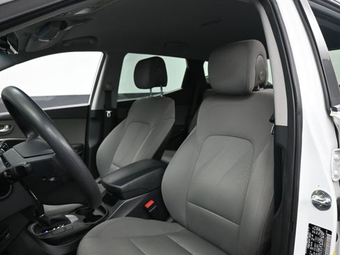 Used 2017 Hyundai Santa Fe Sport image 17