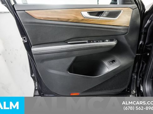 Used 2025 Volkswagen Atlas SE image 47