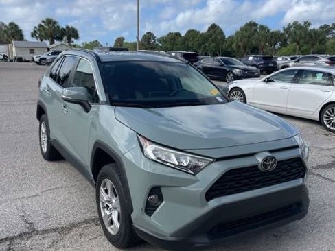 Used 2019 Toyota RAV4 XLE image 5