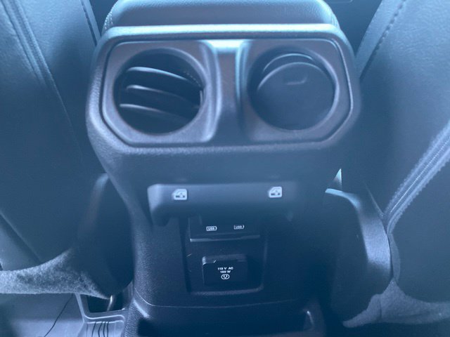 Used 2021 Jeep Wrangler Unlimited Sahara w/ LED Lighting Group AWD/4WD image 25