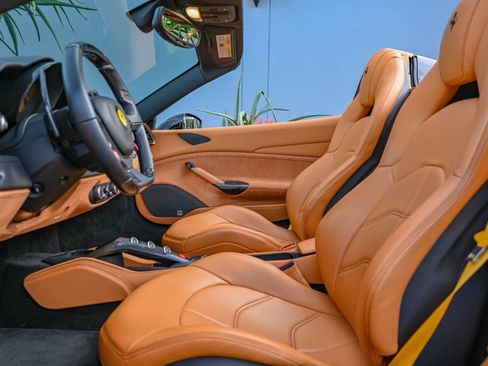 Used 2019 Ferrari 488 Spider RWD image 4