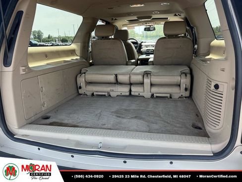 Used 2010 GMC Yukon XL SLT w/ Regional Value Package AWD/4WD image 12