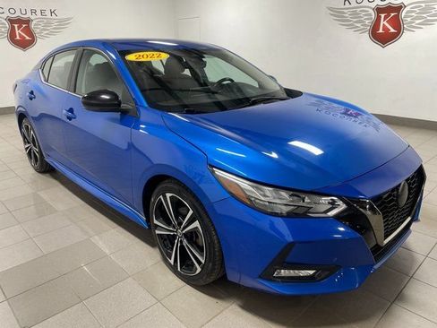 Used 2022 Nissan Sentra SR w/ Electronics Package FWD image 1