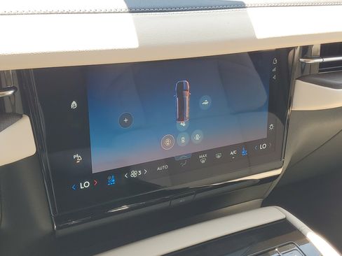 New 2027 Lincoln Navigator L Reserve AWD/4WD image 23