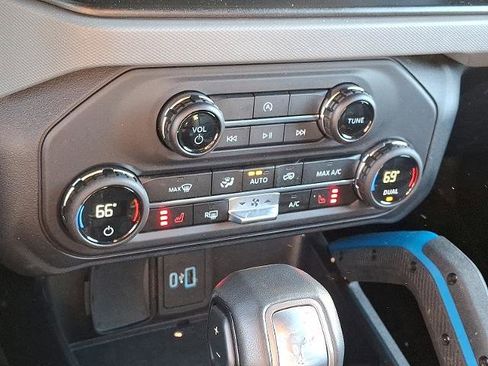 Certified 2023 Ford Bronco Black Diamond image 15