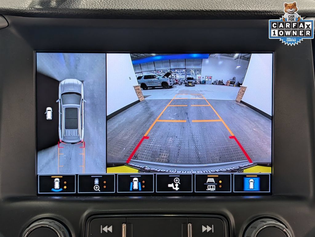Used 2024 GMC Terrain AT4 w/ Tech Package AWD/4WD image 14
