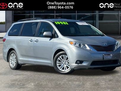 Certified 2016 Toyota Sienna XLE Premium