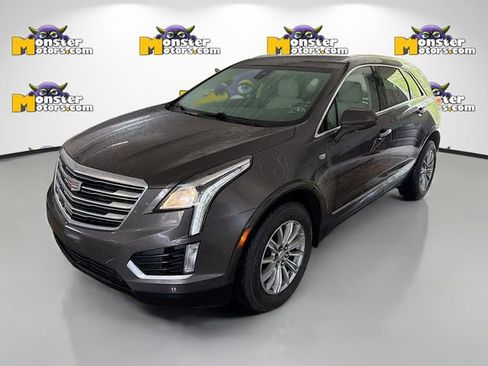 Used 2019 Cadillac XT5 Luxury w/ Trailering Package AWD/4WD image 1