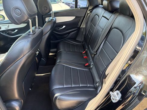 Used 2022 Mercedes-Benz GLC 300 w/ Premium Package Lite image 20