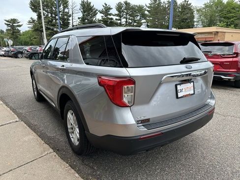Used 2020 Ford Explorer XLT image 5