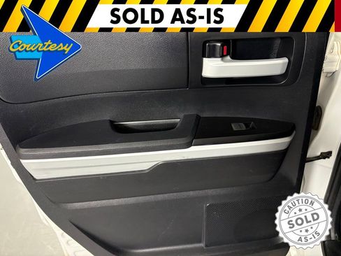 Used 2019 Toyota Tundra SR5 w/ SX Package AWD/4WD image 34