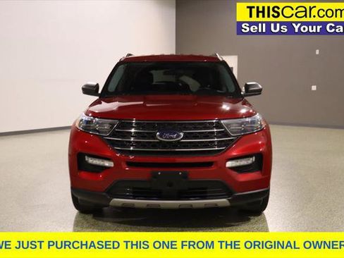 Used 2023 Ford Explorer XLT w/ Equipment Group 202A RWD image 3