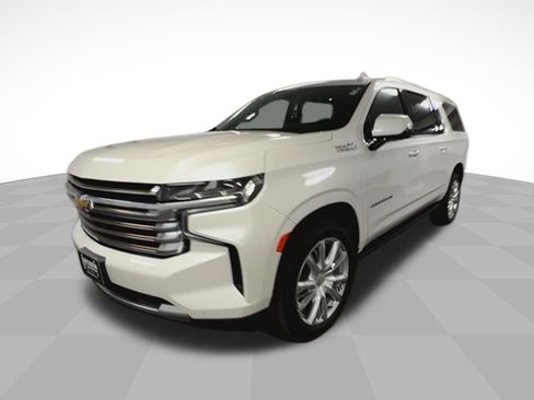 Used 2023 Chevrolet Suburban High Country image 36