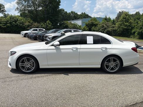 Used 2018 Mercedes-Benz E 300 image 4