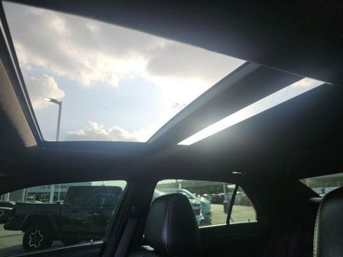 Used 2023 Chrysler 300 S image 10