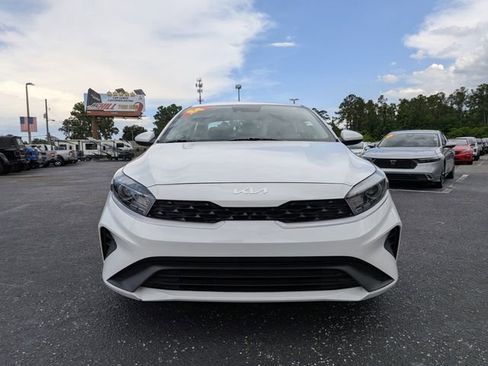 Used 2024 Kia Forte LXS FWD image 8