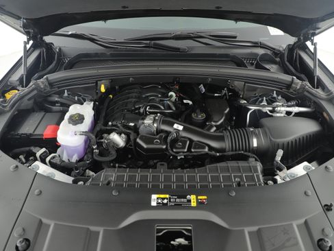 New 2025 Jeep Grand Cherokee Laredo X w/ Luxury Tech Group I image 4