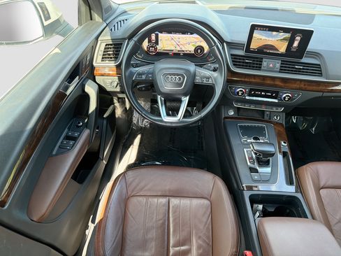 Used 2018 Audi Q5 Prestige w/ Prestige Package image 17