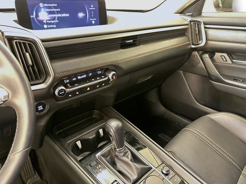 Used 2025 MAZDA CX-50 AWD 2.5 S w/ Premium Plus Pkg image 26