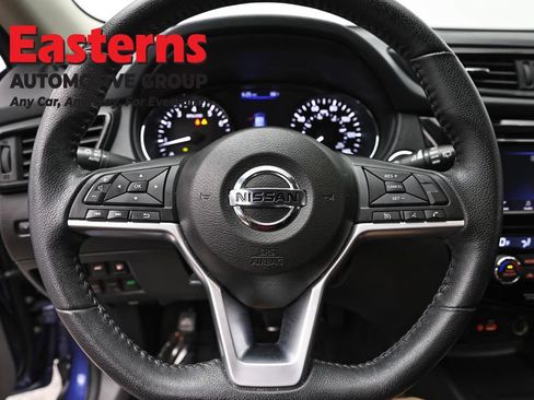 Used 2020 Nissan Rogue SV AWD/4WD image 10