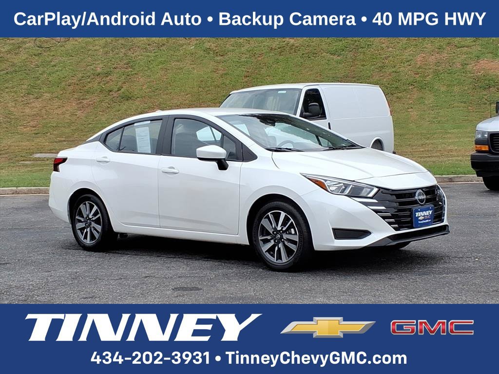 Used 2024 Nissan Versa SV FWD image 1