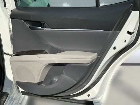 Certified 2022 Toyota Camry SE image 30