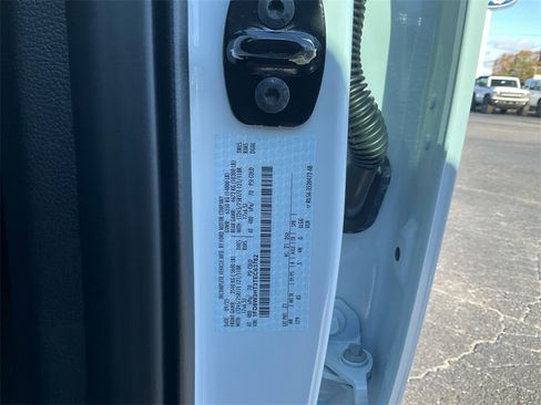 New 2026 Ford F350 XL w/ XL Chrome Package image 17