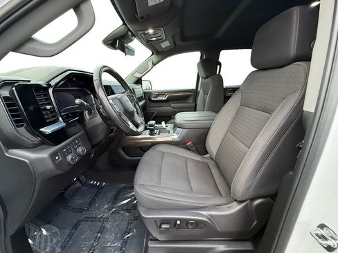 Used 2025 Chevrolet Silverado 1500 RST w/ Z71 Off-Road Package image 9