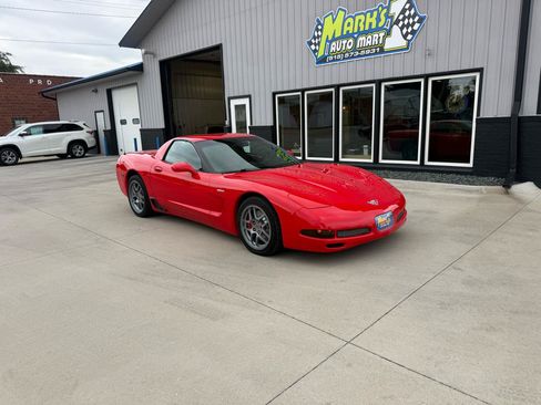 Used 2001 Chevrolet Corvette Z06 w/ Memory Pkg RWD image 1