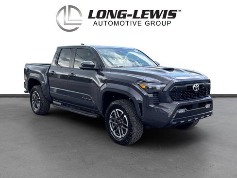 Used 2024 Toyota Tacoma TRD Sport w/ TRD Sport Premium Package AWD/4WD image 10