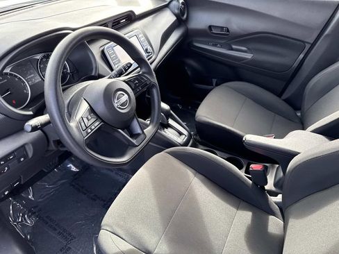 Certified 2025 Nissan Kicks Play S image 21
