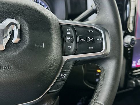 Used 2025 RAM 2500 Big Horn AWD/4WD image 26