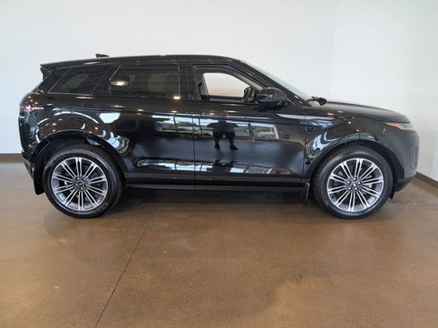 Used 2025 Land Rover Range Rover Evoque S image 6