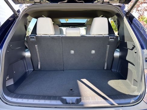 Used 2025 Toyota Grand Highlander AWD Hybrid image 29