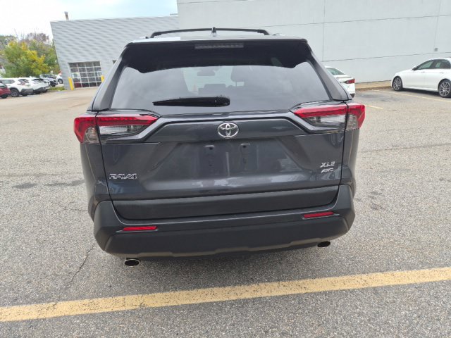 Used 2022 Toyota RAV4 XLE w/ Convenience Package AWD/4WD image 6
