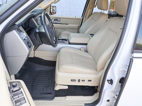 Used 2017 Ford Expedition Limited w/ Equipment Group 301A image 13