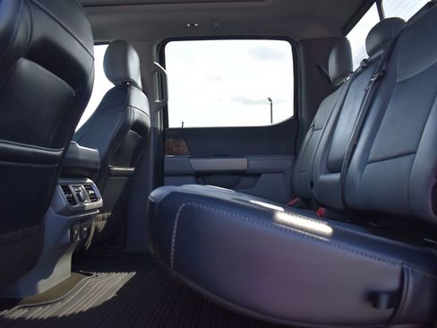 Used 2021 Ford F150 Lariat w/ Equipment Group 502A High image 9