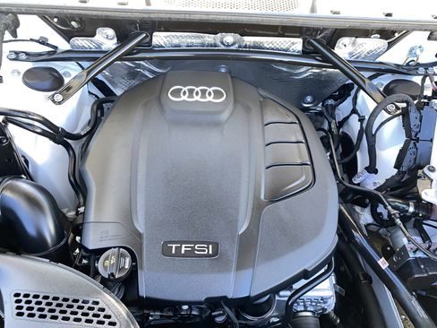 Used 2018 Audi Q5 2.0T Premium Plus w/ Premium Plus Package AWD/4WD image 24