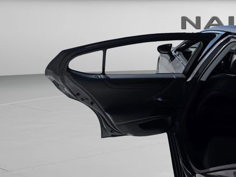 Certified 2023 Lexus ES 350 w/ Premium Package image 18