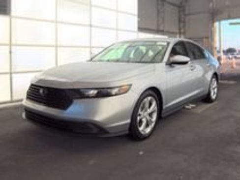 Used 2025 Honda Accord LX image 24