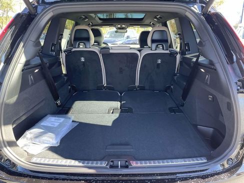 New 2026 Volvo XC90 B6 Core image 31