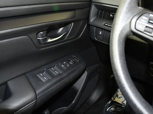 Certified 2025 Honda CR-V EX image 32