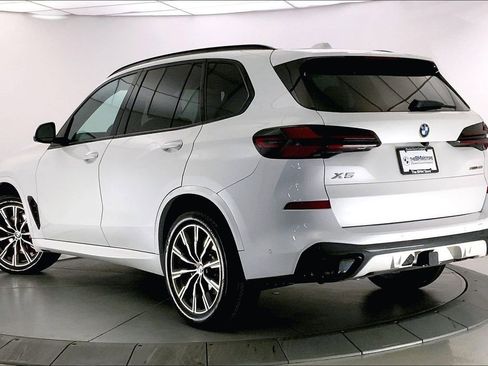 Certified 2024 BMW X5 xDrive40i w/ Executive Package AWD/4WD image 10