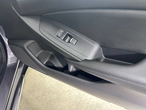 Used 2019 Honda Accord EX image 9