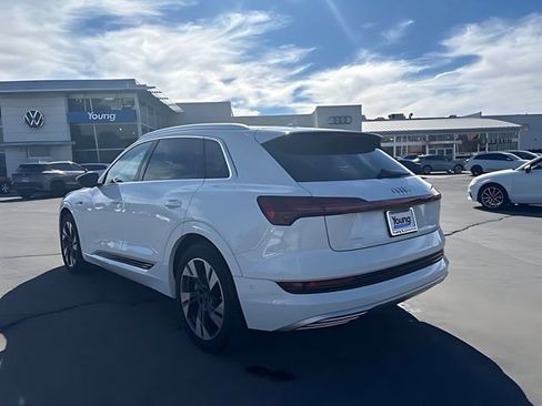 Used 2023 Audi e-tron Premium Plus w/ Premium Plus Package AWD/4WD image 5