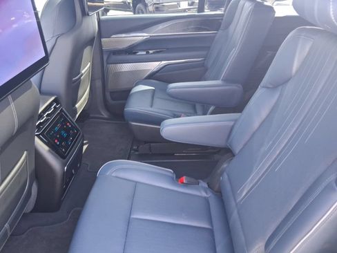 Used 2025 Cadillac Escalade IQ Sport 2 AWD/4WD image 30